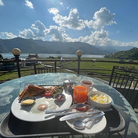 Hotel August Lake Pokhara Ngoại thất bức ảnh